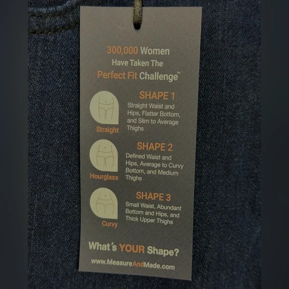 Measure & Made Dark Wash Rolled Crop Mid Rise Jean Size 6 (Fit Logic 1)      NWT - Picture 5 of 6